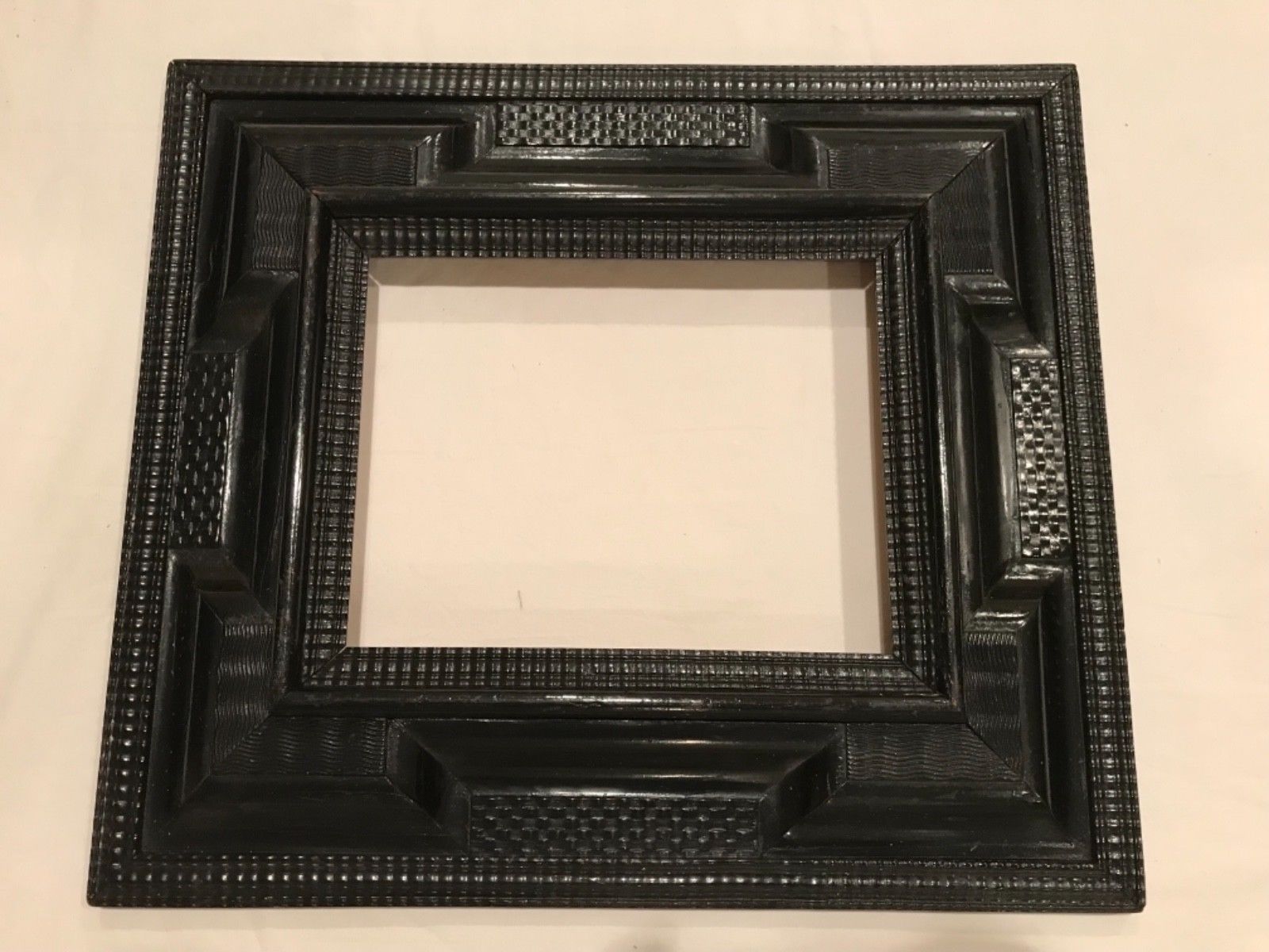 Cadres photos antiques : quelques modèles collectors ! 